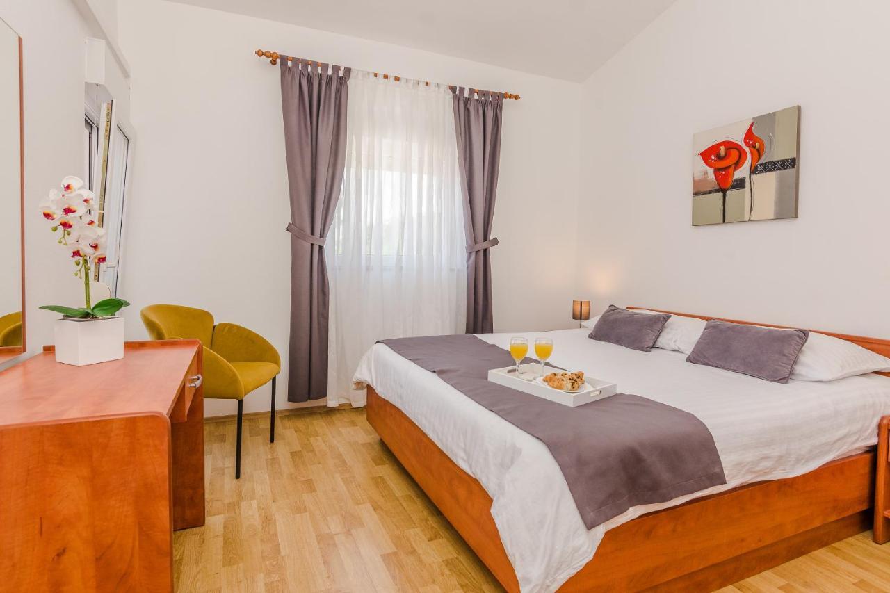 Apartments Marija Starigrad Paklenica Eksteriør bilde