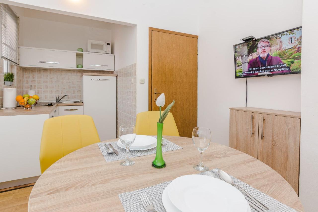 Apartments Marija Starigrad Paklenica Eksteriør bilde